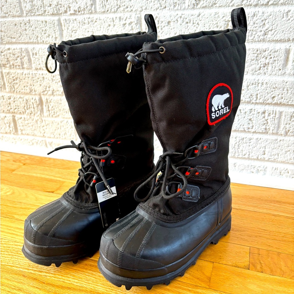 Sorel Glacier XL Boot. Black, Red Quartz.  Waterproof, insulated snow boots.
